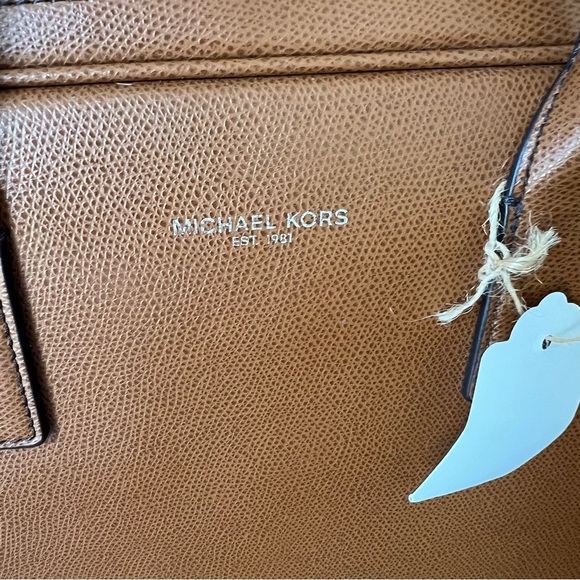 Michael Kors Warren Large Laptop Briefcase New with Shoulder Strap Tan Brown - Picture 3 of 10